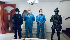 Capturados padre e hijo señalados de vender una sustancia tóxica como una supuesta ‘Pócima Milagrosa’ para tratar el COVID - 19 y enfermedades de alto costo. Colprensa