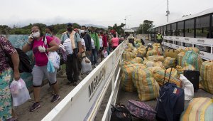 Migración Colombia informó que más de 40.000 venezolanos desean retornar a su país y cerca de 100.000 han logrado cruzar desde los puntos fronterizos habilitados, siguiendo las normas de bioseguridad.  Alfredo Estévez