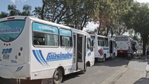 Se ordena el uso obligatorio de tapabocas al conducto y pasajeros Archivo / La Opinión