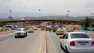 Desde la Secretaría de Infraestructura se mencionó que los tres puentes de la redoma de la terminal de transporte se estaría entrengando a la comunidad el próximo miércoles. Alfredo Estévez