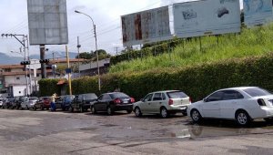 Luego de una orden impartida desde Caracas, las bombas de combustible retomaron el servicio de abastecimiento a vehículos particulares. Cortesía