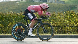 Desde la tercera etapa, el portugués Joao Almeida ha conservado el liderato del Giro de Italia. AFP