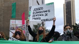 En septiembre se desarrollaron varias movilizaciones en el país por parte de mujeres que le exigen al Gobierno Nacional la despenalización del aborto. Archivo Colprensa