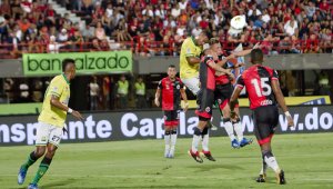 El último clásico del Oriente Colombiano lo ganó Bucaramanga 1-0 y se jugó en el General Santander, el primero de marzo de 2020. Archivo