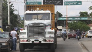 El intercambio comercial con Venezuela está paralizado desde febrero de 2019, cuando tuvo lugar el sonado concierto Venezuela Aid Live en el puente internacional de Tienditas. Archivo La Opinión