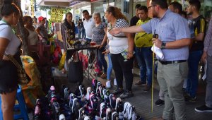 Ordenar el centro de la ciudad tiene al secretario de Gobierno al borde de una destitución por parte del Concejo. Fotos Archivo La Opinión