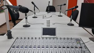 Una de las subcategorías que participa es la radio. Las convocatorias se cierran el 27 de noviembre de 2020. Cortesía