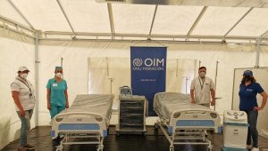 Entre los equipos entregados hay 16 camas para la unidad de cuidados intensivos y 30 camillas de recuperación. Cortesía