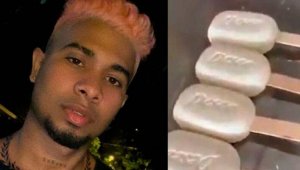 En el video el joven mostró el paso a paso de cómo creó las paletas de jabón, las cuales estaban rellenas de chocolate, por lo que fue fácil engañar a las personas que inocentemente las probaban. El Universal