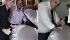 Diego Molina (derecha) es hasta ahora el único trabajador identificados de los tres que se tomaron la foto. Tomada de Twitter