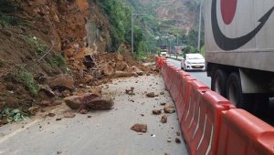 Derrumbe el kilometro 46 de la autopista Medellín - Bogotá dejó 2 personas muertas y tres herido Archivo Colprensa