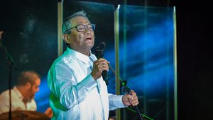 Al sexto día de estar hospitalizado, el cantante fue intubado para recibir soporte de ventilación mecánica. AFP