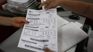 Los impuestos se puede pagar a través de la página de internet y de PSE, o descargar facturas y pagar directamente en bancos.
 Archivo