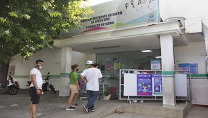 En algunas IPS de Imsalud aún hacen la historia clínica de los pacientes de manera manual, lo que les ha acarreado sanciones. Archivo / La Opinión