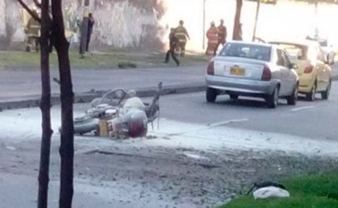 El 12 de marzo de 2015 una motocicleta bomba estalló en el sur de Bogotá. (Foto Colprensa)