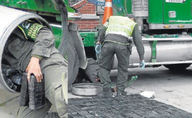 En total fueron 361 unidades que contenían 346 kilos de cocaína. Foto Policía Nacional