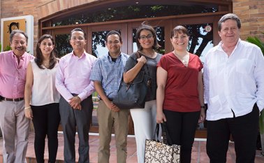 En la foto de izquierda a derecha: José Eustorgio Colmenares, Estefanía Colmenares, Yesid Lancheros, Francisco Miranda, Marcela Villamizar, Tania Manzano y Orlando Gamboa. La Opinión