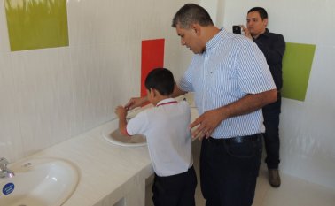 Los niños estudiantes, los más favorecidos en Los Patios y Villa del Rosario, tras muchos años de peticiones y reclamos. Cortesía