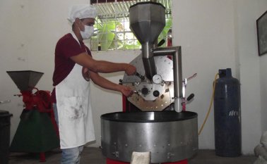 Café Galavis está adecuando la planta para obtener la certificación de café orgánico, con miras a exportar a Estados Unidos, Europa y Chile. Archivo