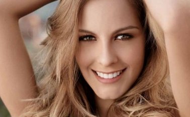 Laura Acuña. Internet