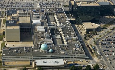 Si la iniciativa 22 se vuelve ley en los próximos días, la NSA reanudará la recolección de registros telefónicos, pero solo durante un periodo de transición de seis meses con la versión de la Cámara baja. Paul J. Richards