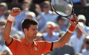 El serbio Novak Djokovic hizo valer su condición de número uno del ranquin mundial de la ATP y eliminó al español Rafael Nadal en los cuartos de final de Roland Garros. AFP