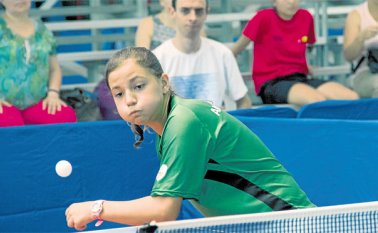 La tenimesista antioqueña Manuela Echeverri fue la figura en las primeras cuatro jornadas del Campeonato Nacional de tenis de mesa que se lleva a cabo en el coliseo Eustorgio Colmenares Baptista. Luis Alfredo Estévez