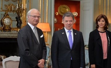 El Presidente se entrevistó este lunes con el Rey Carlos Gustavo de Suecia. Participó la canciller María Ángela Holguín. Colprensa