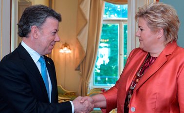 El presidente se reunió con la Primera Ministra de Noruega, Erna Solberg. Colprensa