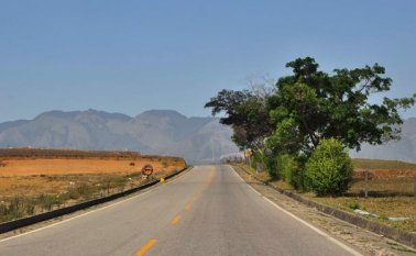 En el proceso de mejoramiento de la vía se espera disminuir los tiempos de viaje y brindar empleo a más de 6 mil nortesantandereanos. Archivo