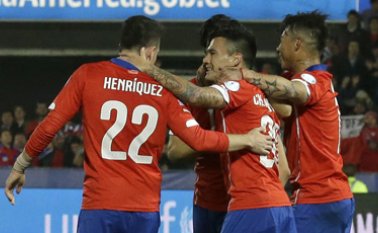 Chile derrotó 5-0 a Bolivia. AP