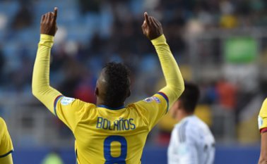 Ecuador derrotó 2-1 a México.