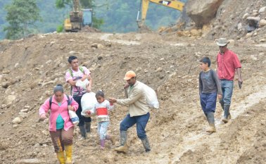 La lluvias que se registran desde hace un mes mantienen a las personas en vilo. Juan Pablo Bayona
