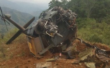 Así quedó el helicóptero del Ejército derribado en el Catatumbo. Archivo
