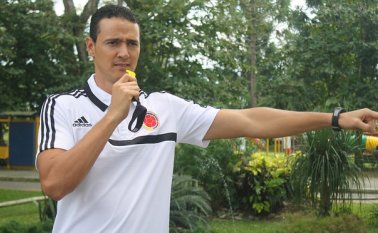 Wílmar Roldán pitó el partido entre Perú y Bolivia en los cuartos de final de la Copa América. Colprensa