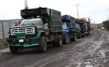 En Ureña hay 1.000 transportadores que operan en la zona fronteriza y 50 volqueteros que prestan el servicio directo. Archivo