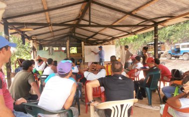 Los miembros de Ascamcat preparan una propuesta para la comunidad barí, en la que se promueva la interculturalidad en el territorio que es habitado por los indígenas. Archivo