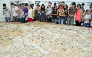 Esta es la maqueta de Cúcuta, Villa del Rosario y Los Patiis a escala I-3.000, elaborada por los estudiantes de VI semestre de la facultad de Arquitectura de la UFPS. La Opinión