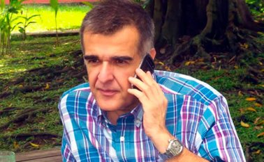 Las autoridades desmintieron las versiones de un cruce de disparos durante el atentado. Internet