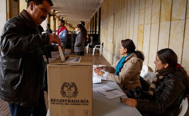 A las elecciones que tuvieron lugar en octubre de 2011, se presentaron cerca de 600 candidatos avalados por los diferentes partidos y movimientos políticos que ya contaban con algún tipo de sanción por investigaciones en su contra. Archivo