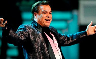 El artista mexicano estuvo muy enfermo de neumonía. Internet