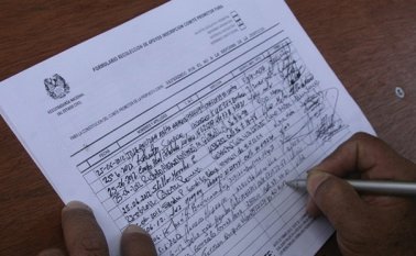 La proliferación de candidatos por firmas aceleró la campaña política en el país, al punto que muchos de los que participarán en las elecciones del 25 de octubre, hacen propaganda política abiertamente sin estar todavía permitido. Archivo