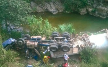 El accidente no dejó víctimas fatales. Daicy Echeverri y de cortesía