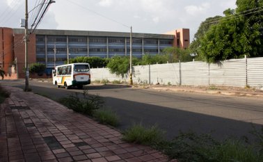 La infraestructura se construirá en el terreno contiguo al Palacio de Justicia. Alfredo Estévez