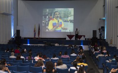 El primer congreso Lgtbi, organizado por la fundación Censurados, se realizó en el teatro del hotel Casablanca. Juan Pablo Cohen