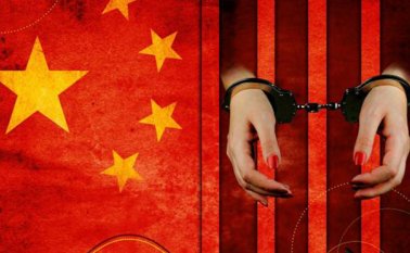 El caso de los dos jóvenes antioqueños detenidos la semana pasada en Guangdong, China, acusados de tráfico de drogas, puso sobre el tapete el drama de los colombianos detenidos en el gigante asiático.  Colprensa