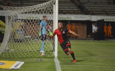 Gustavo Bolívar ha marcado los dos goles que suma el Cúcuta Deportivo este semestre. Juan Pablo Bayona
