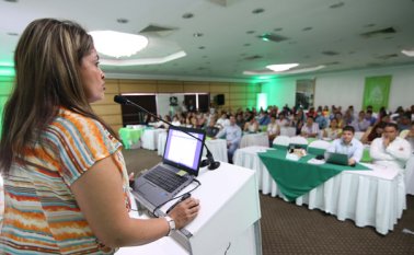 La actividad se desarrolló en el salón Diamante del Hotel Arizona. César Obando
