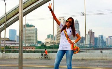 Juliana López, modelo, futbolista y presentadora detenida en el país asiático, junto a su novio, por llevar presuntamente cocaína en su equipaje. Colprensa