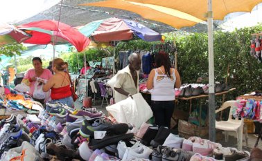 Los vendedores ambulantes de Cúcuta dicen que muchos dependían de la venta informal de productos de contrabando. Juan Pablo Cohen